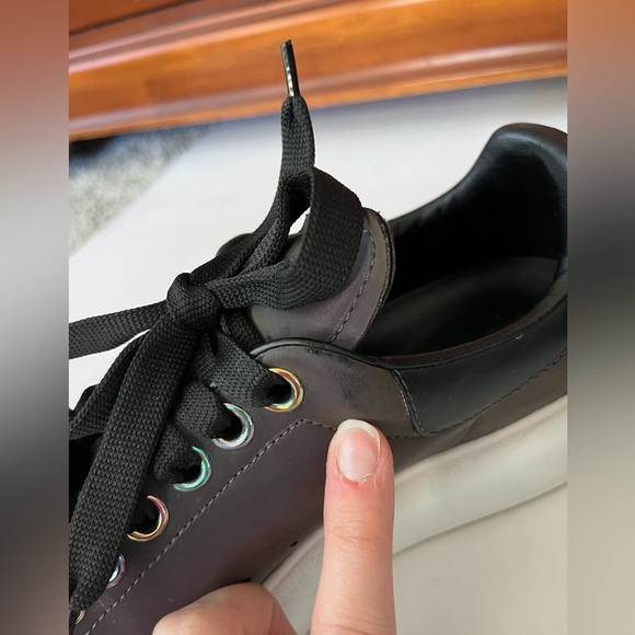 Alexander McQueen Oversized Sneakers in Gray Iridescent Women’s Size 38.5/8.5 - Picture 13 of 16